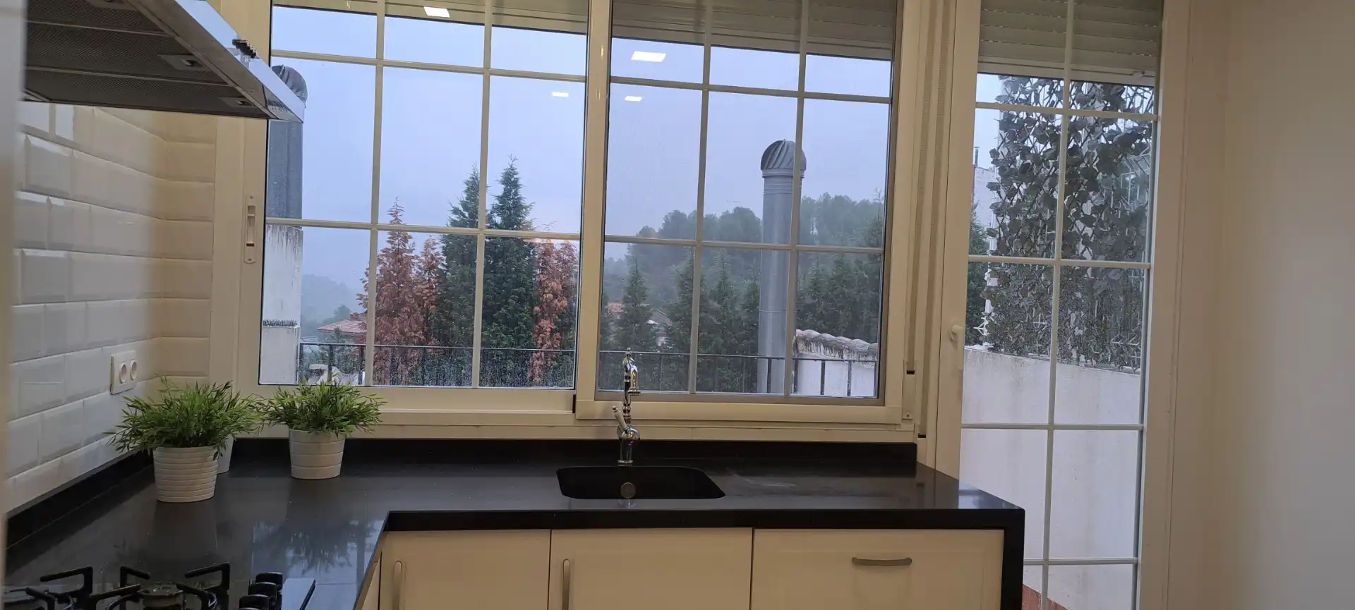 Kitchen of Houses for sale in Sueras / Suera  with Terrace, Furnished and Oven