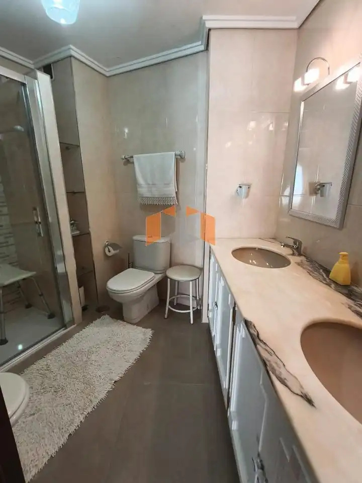 Piso con ascensor en venta en Centro Urbano, imagen 24