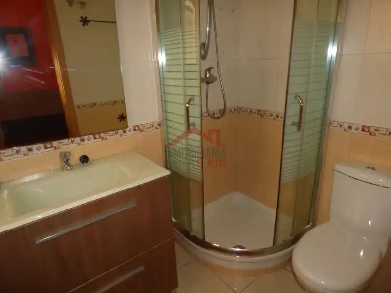 Baño de Piso en venta en Elche / Elx con Aire acondicionado, Calefacción y Parquet