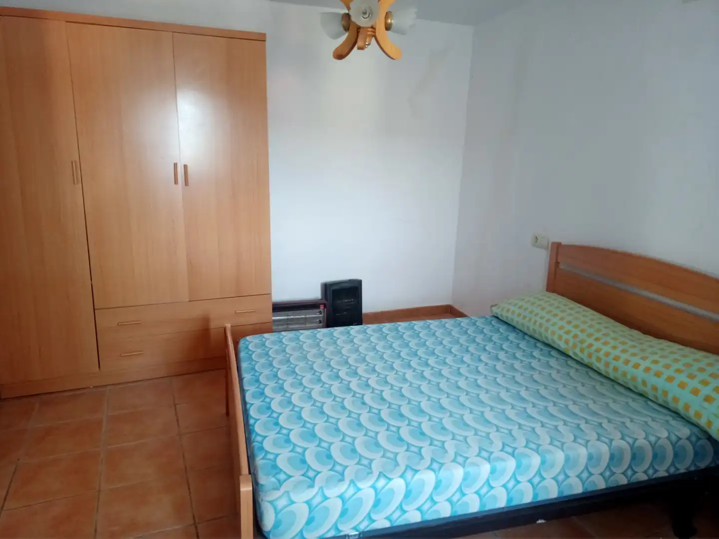 Habitación de Casa o chalet en venta en Cañada del Hoyo con Terraza, Amueblado y Balcón