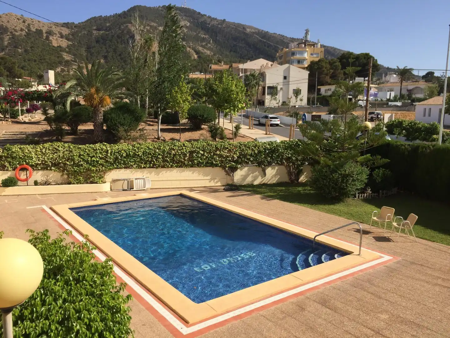 Schwimmbecken von Erdgeschoss zum Verkauf in L'Alfàs del Pi mit Klimaanlage, Heizung und Privatgarten
