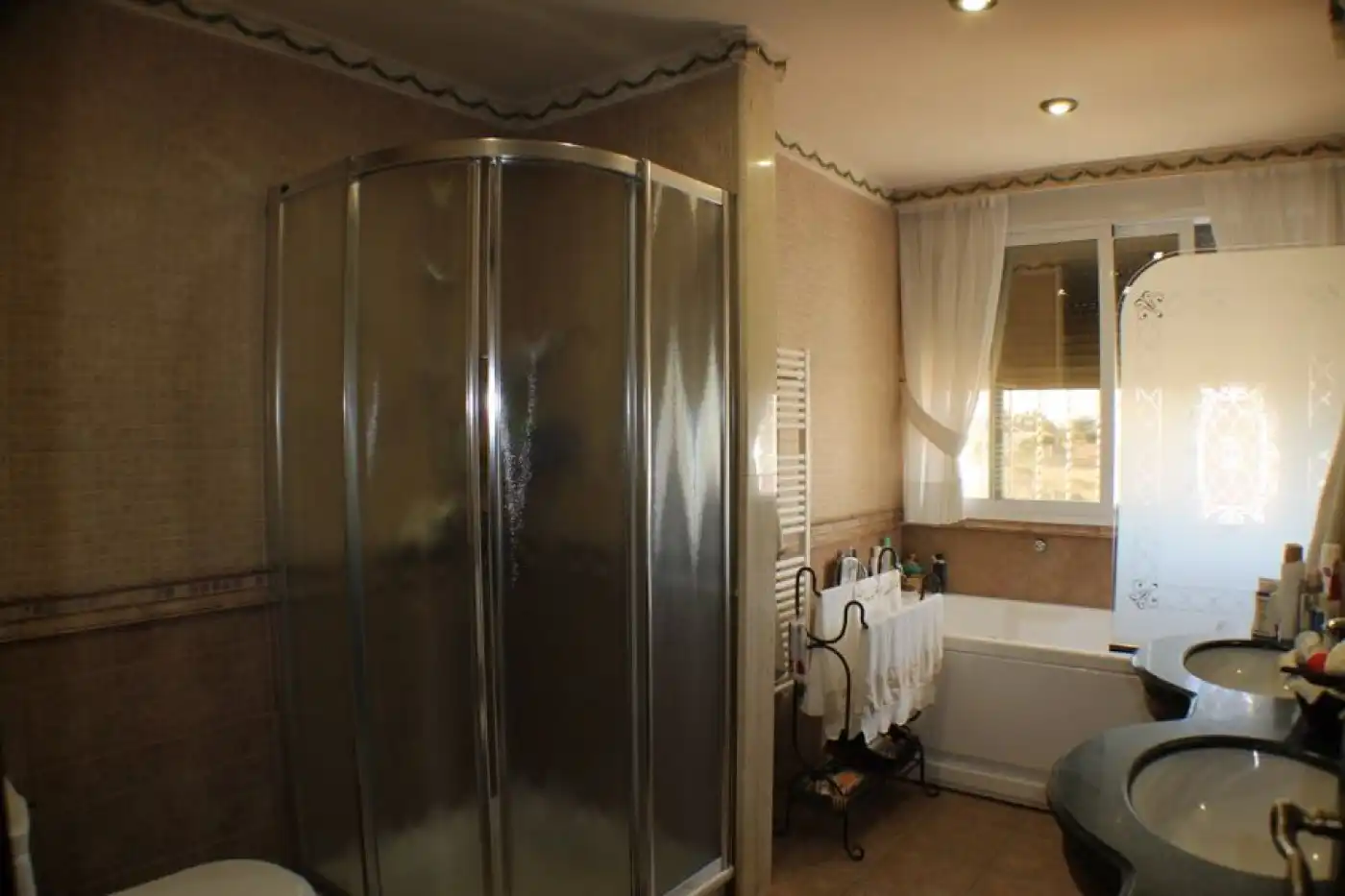 Baño de Casa o chalet en venta en L'Alfàs del Pi con Aire acondicionado, Terraza y Piscina