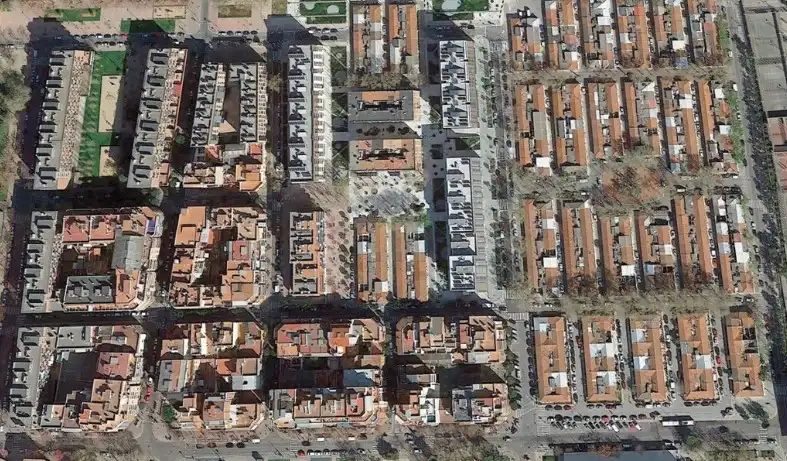 Vista exterior de Planta baixa en venda en Barcelona amb Aire condicionat, Calefacció i Traster