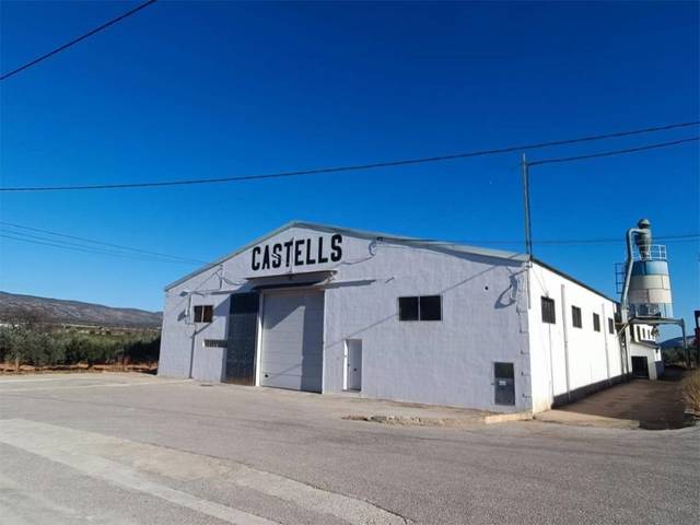 Nave industrial en Venta en Ronda De Les Cistelleres, -1 en Vallada
