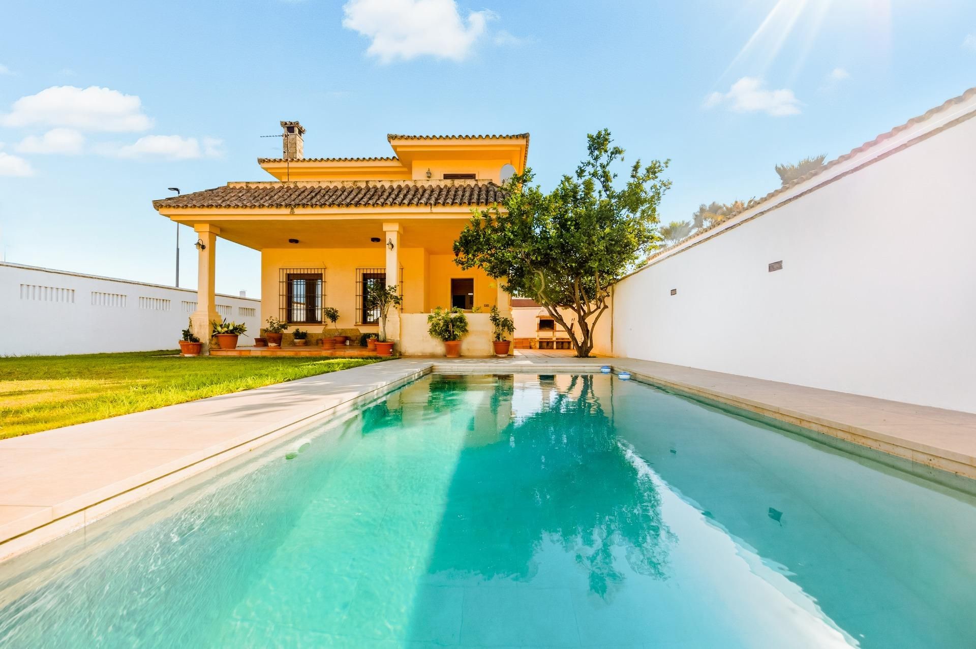 Piscina de Casa o chalet en venta en Chiclana de la Frontera con Aire acondicionado, Jardín privado y Terraza
