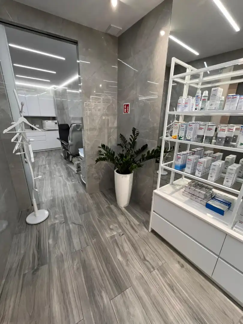 Local comercial de lloguer a Carrer de Quart, imagen 2