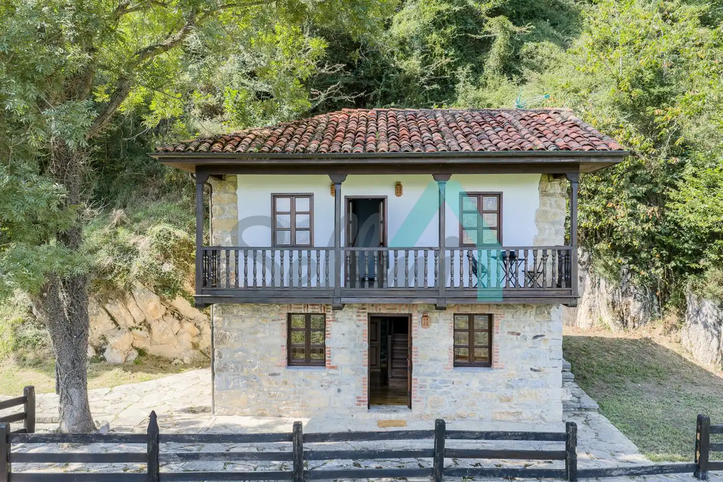 Vista exterior de Casa o chalet en venta en Morcín con Jardín privado, Terraza y Balcón