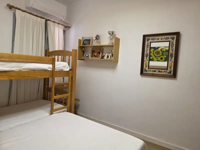 Schlafzimmer von Wohnungen zum Verkauf in Cullera mit Klimaanlage, Heizung und Parkett