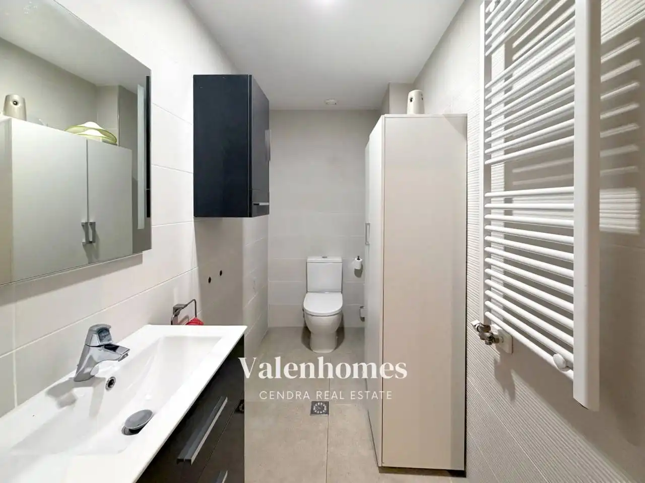 Bany de Casa o xalet en venda en Terrassa amb Aire condicionat, Calefacció i Terrassa
