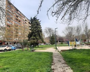 Vista exterior de Pis de lloguer en  Zaragoza Capital amb Balcó