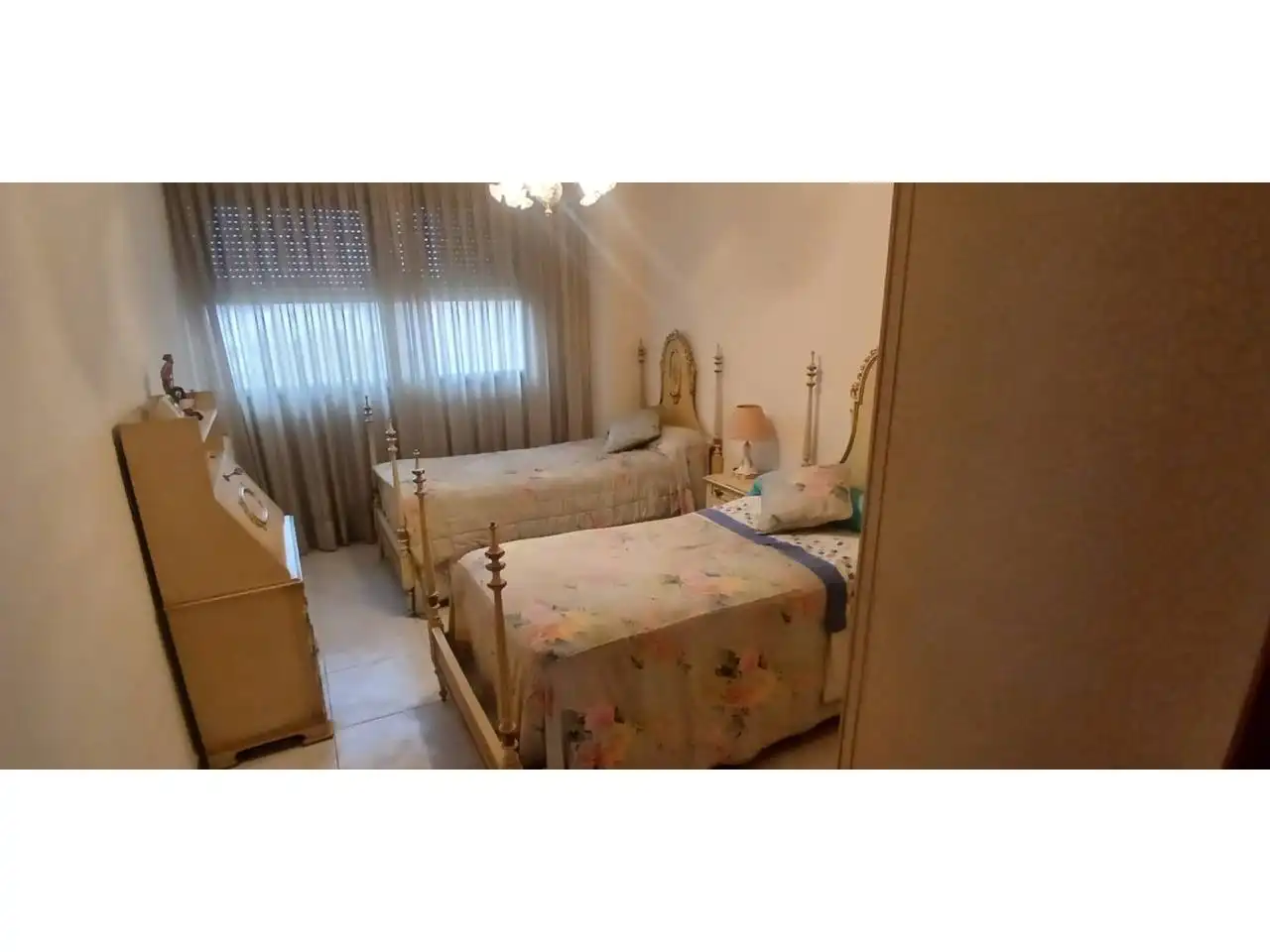 Houses for sale in Avenida Abad Marcet, Zona Esportiva