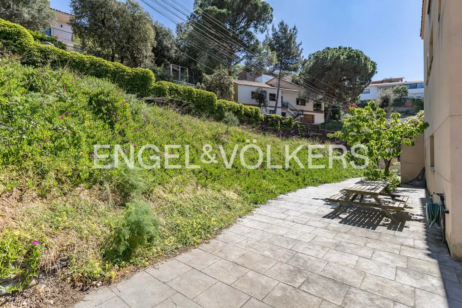 Terrassa de Casa o xalet en venda en Sant Fost de Campsentelles amb Calefacció, Jardí privat i Parquet