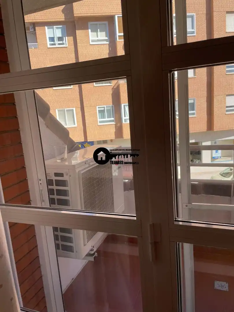 Vista exterior de Casa adosada en venta en Albacete con Aire acondicionado, Calefacción y Jardín privado