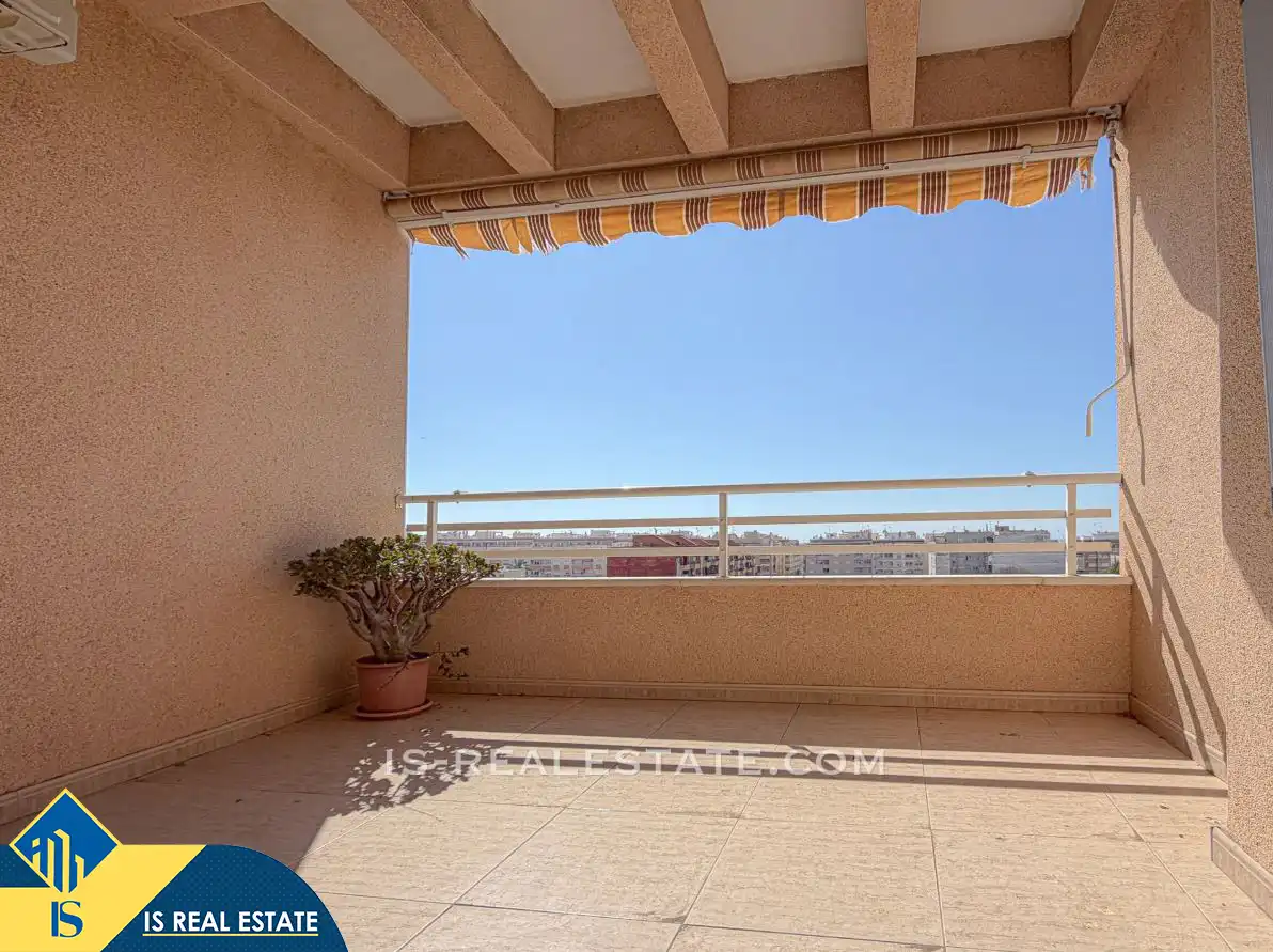 Ático con piscina en venta en Playa del Cura, imagen 2