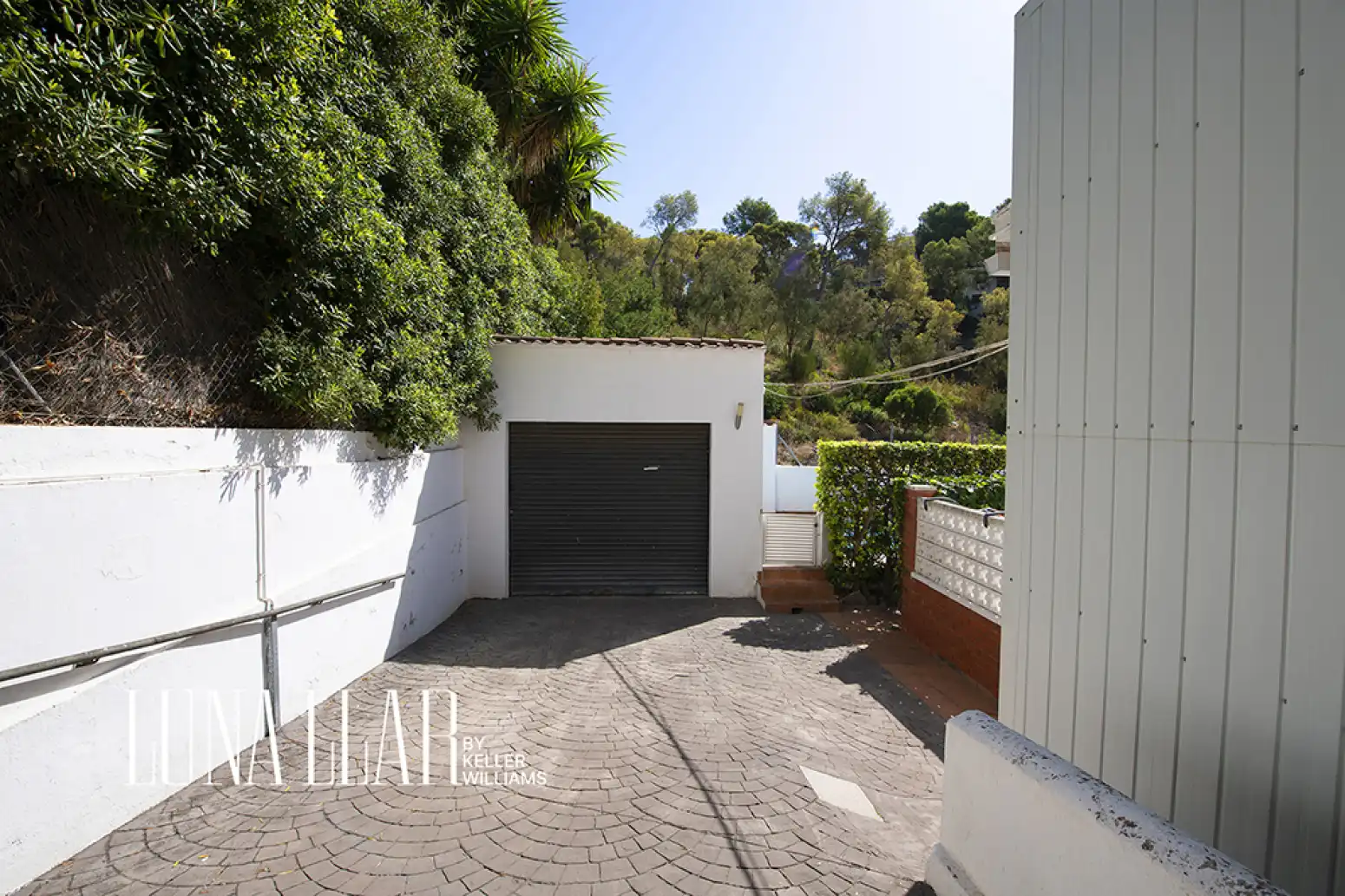 Exterior view of Attic for sale in Castelldefels  with Air Conditioner and Terrace