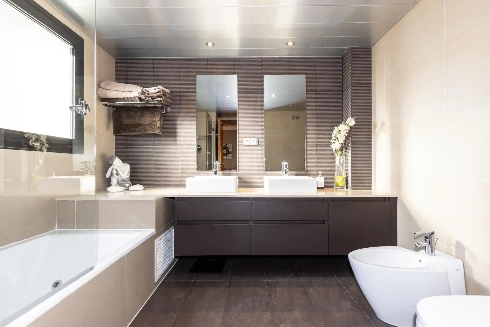Baño de Casa adosada en venta en Cambrils con Aire acondicionado, Calefacción y Jardín privado