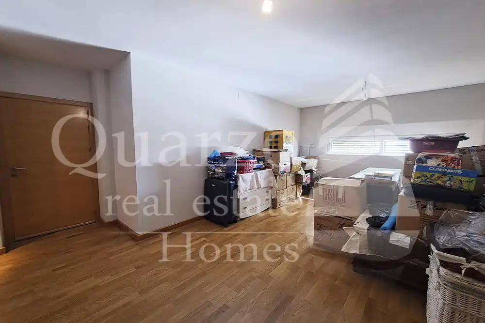Casa adosada en venta en Plasencia con Calefacción, Terraza y Balcón