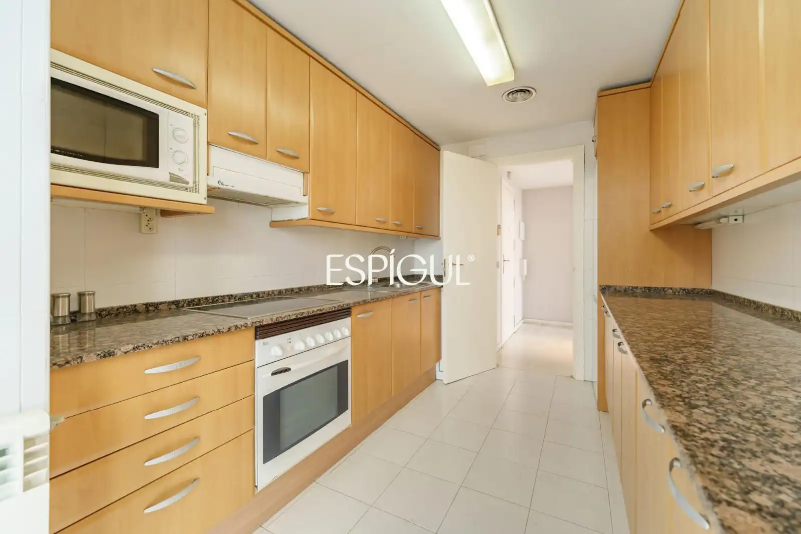 Cocina de Piso en venta en Barcelona con Aire acondicionado, Calefacción y Terraza