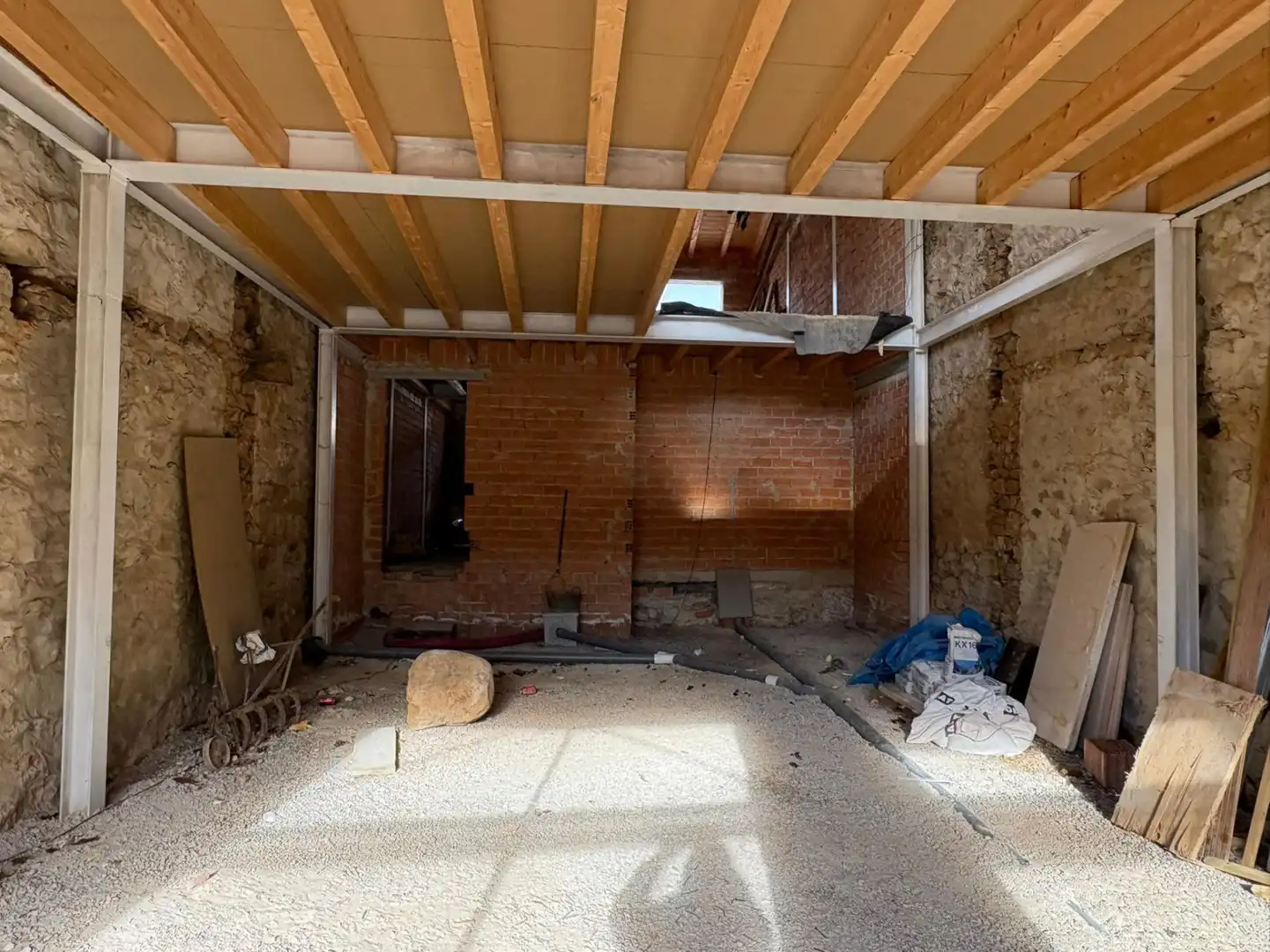 Einfamilien-Reihenhaus zum Verkauf in San Felices de Buelna mit Privatgarten und Balkon