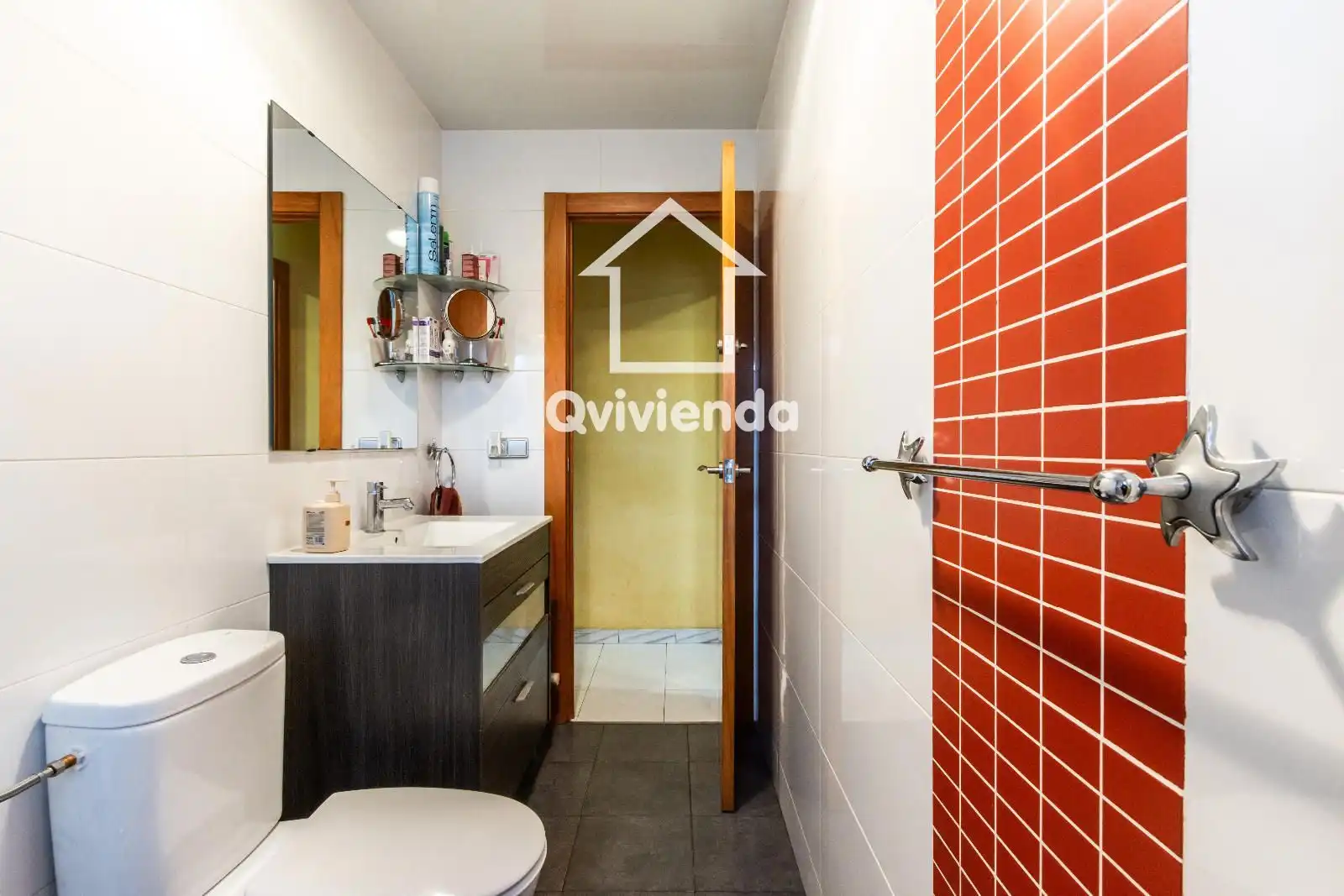 Bathroom of Detached homes for sale in Parets del Vallès  with Air Conditioner, Heating and Private garden