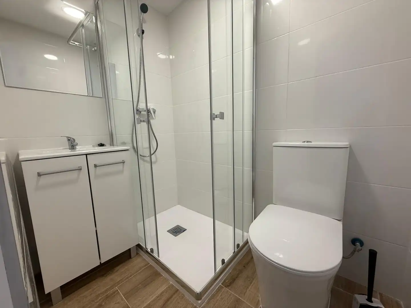 Bathroom of Flat for rent in Madrid  with Heating, Furnished and Oven