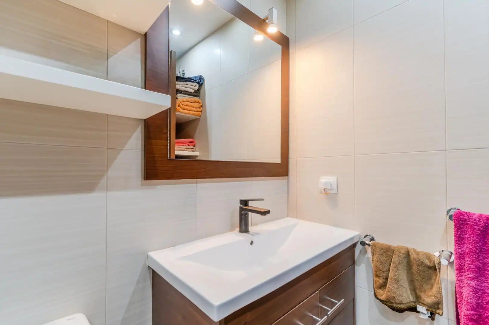 Bathroom of Attic for sale in Salt  with Heating, Furnished and Oven
