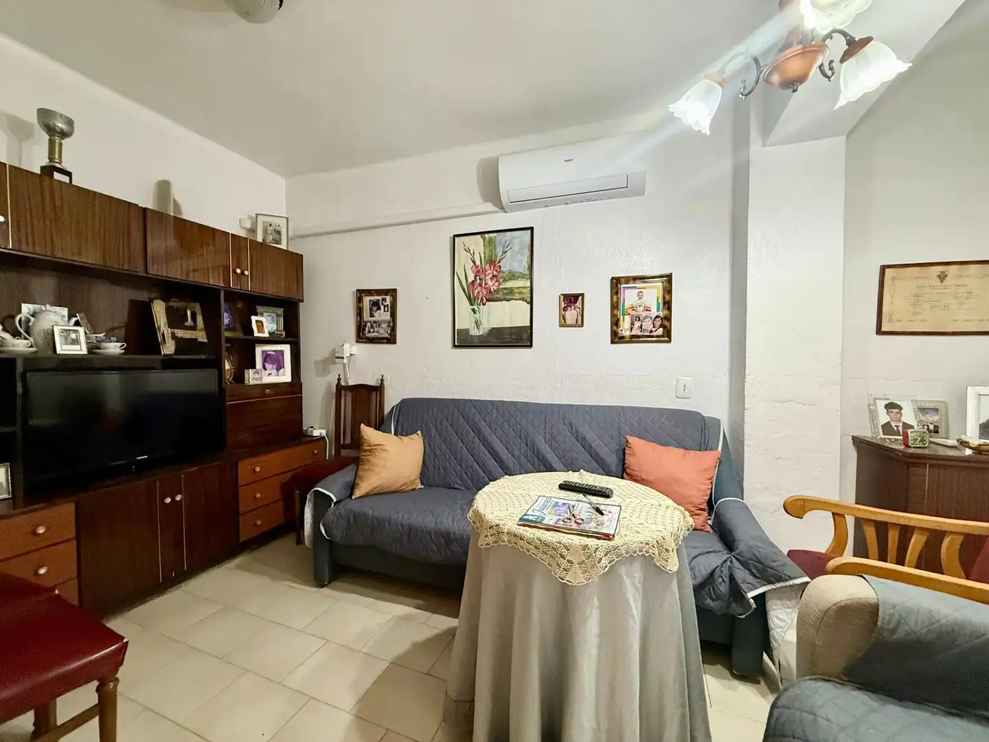Sala de estar de Piso en venta en Almería con Aire acondicionado, Amueblado y Balcón