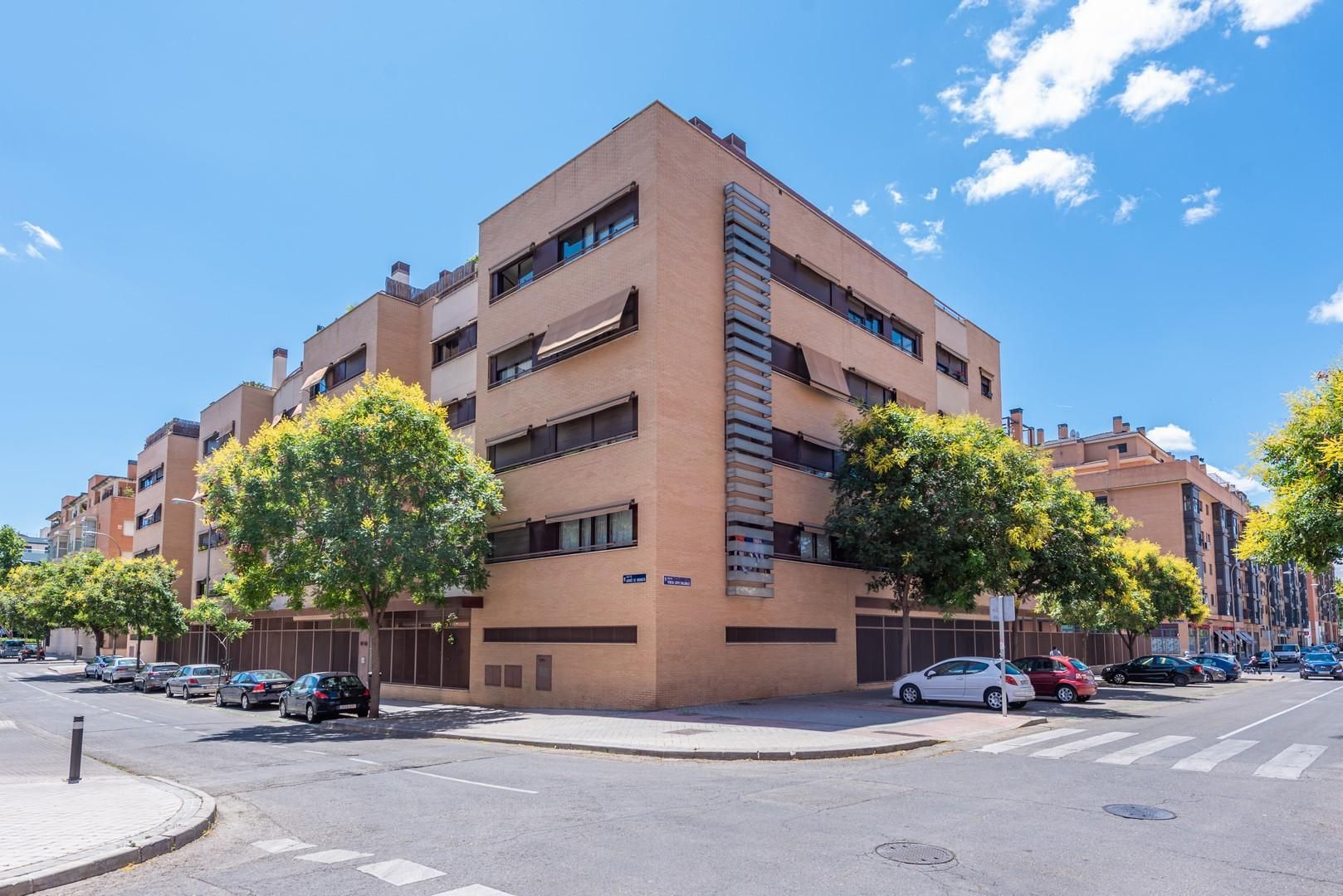 Exterior view of Flat for sale in  Madrid Capital  with Storage room