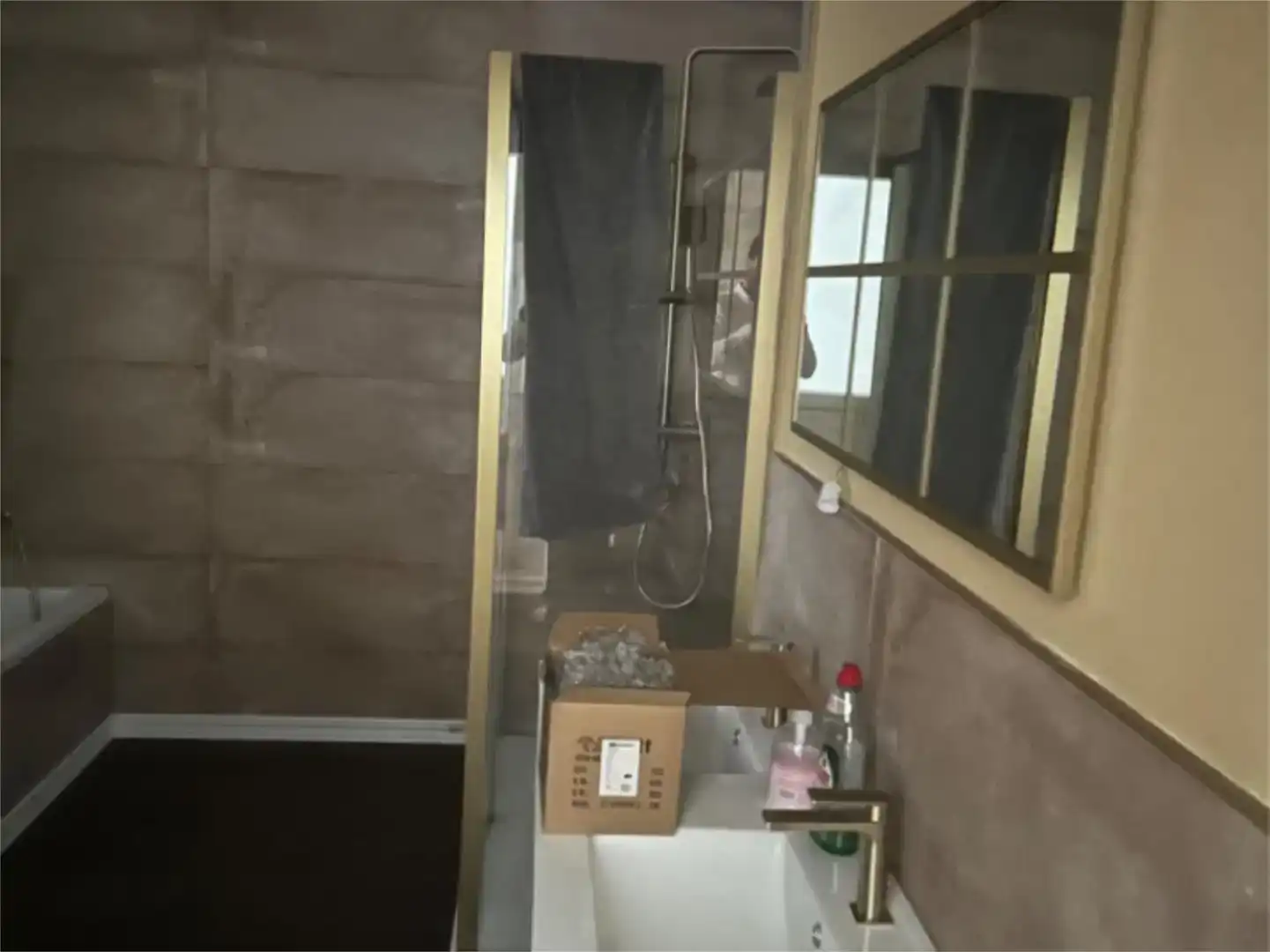 Badezimmer von Wohnung zur Miete in Ferrol mit Abstellraum und Möbliert