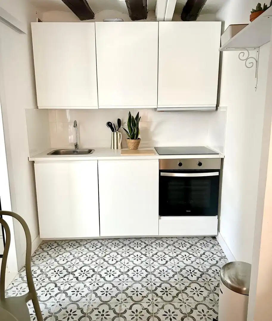 Kitchen of Study for sale in Barcelona  with Heating, Furnished and Microwave