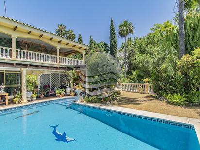 Jardí de Casa adosada en venda en Marbella amb Aire condicionat, Terrassa i Piscina