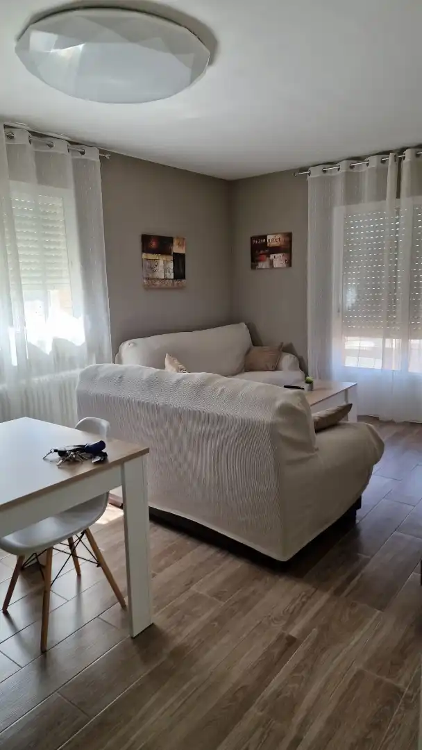 Sala de estar de Piso en venta en Ciudad Real con Aire acondicionado, Calefacción y Amueblado