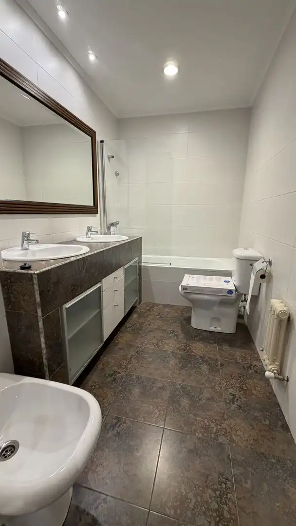 Bathroom of Flat for rent in Getxo   with Heating and Terrace