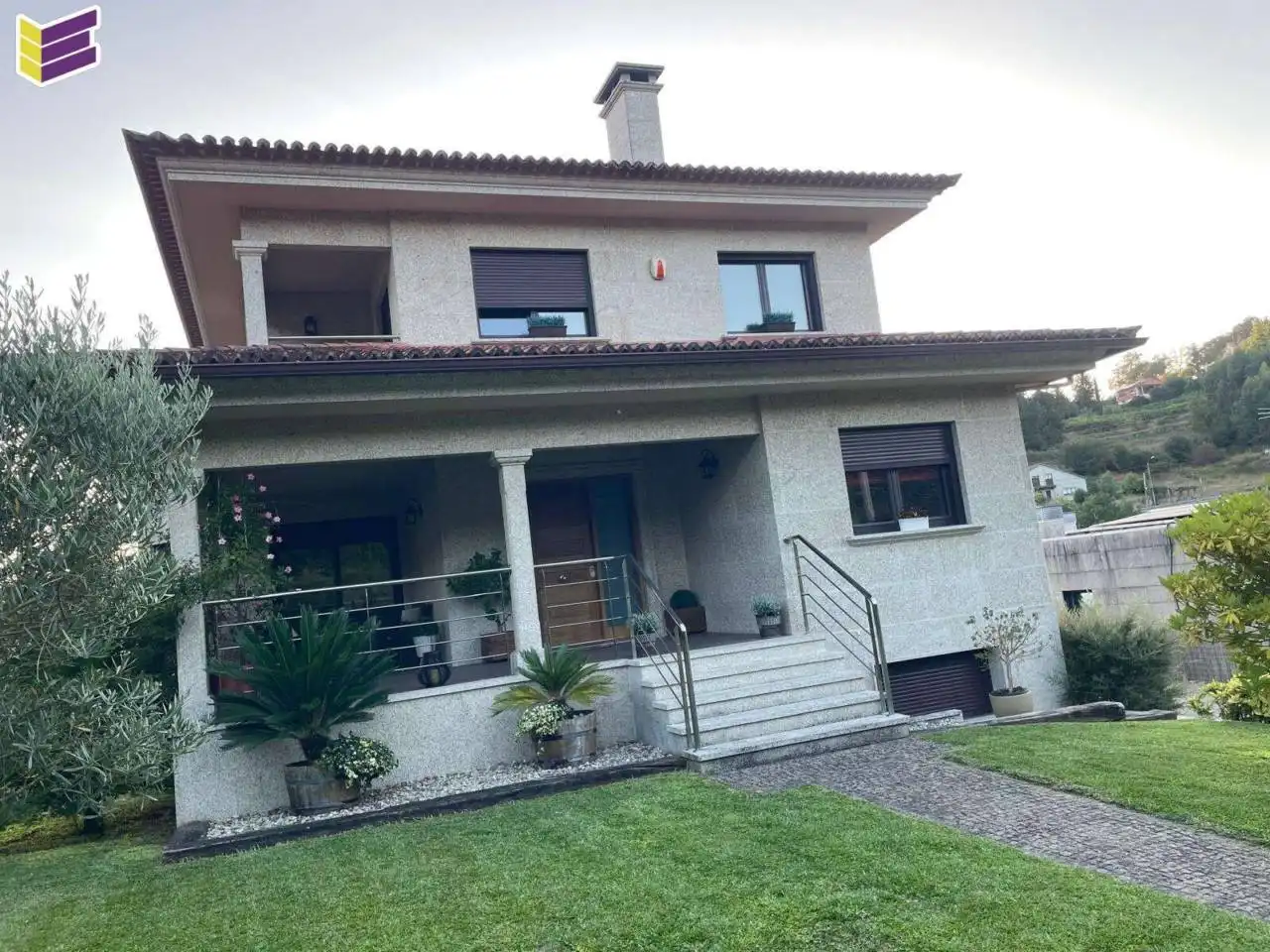 Vista exterior de Casa o xalet de lloguer en Gondomar amb Calefacció, Jardí privat i Terrassa