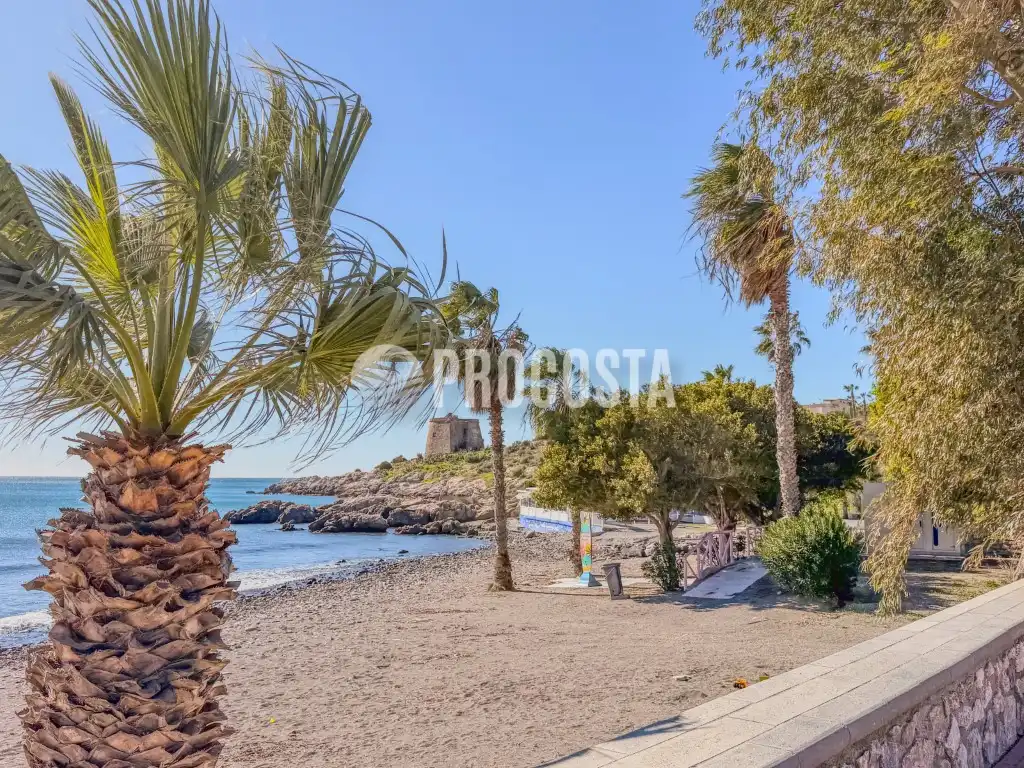Vista exterior de Piso en venta en Almuñécar con Terraza y Internet