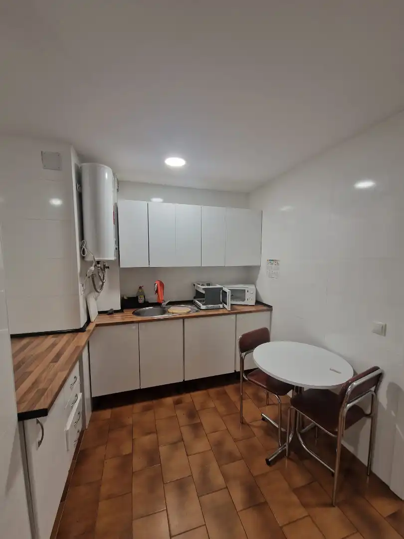 Cuina de Pis de lloguer en Móstoles amb Calefacció, Parquet i Moblat