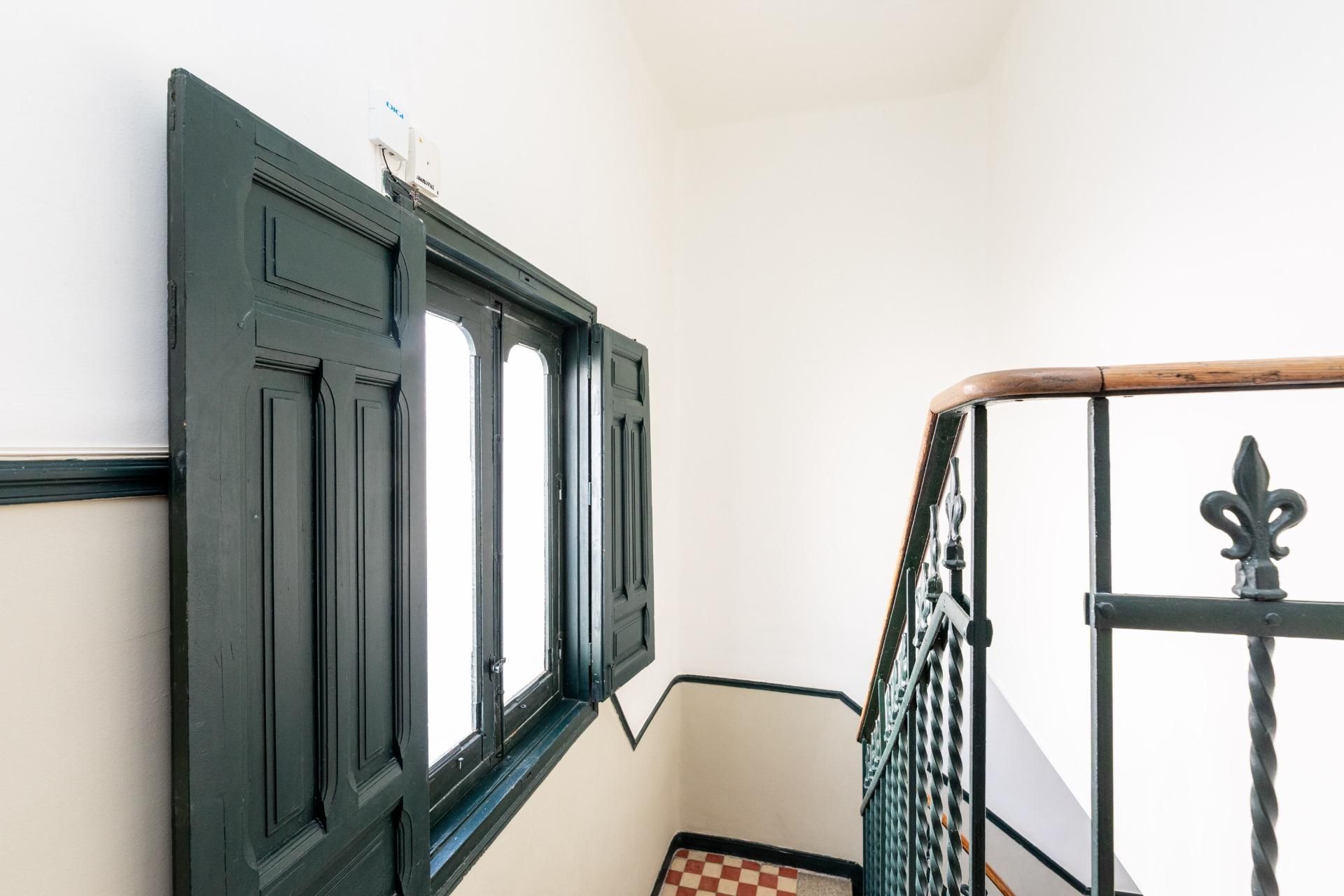 Flat for sale in  Madrid Capital  with Heating