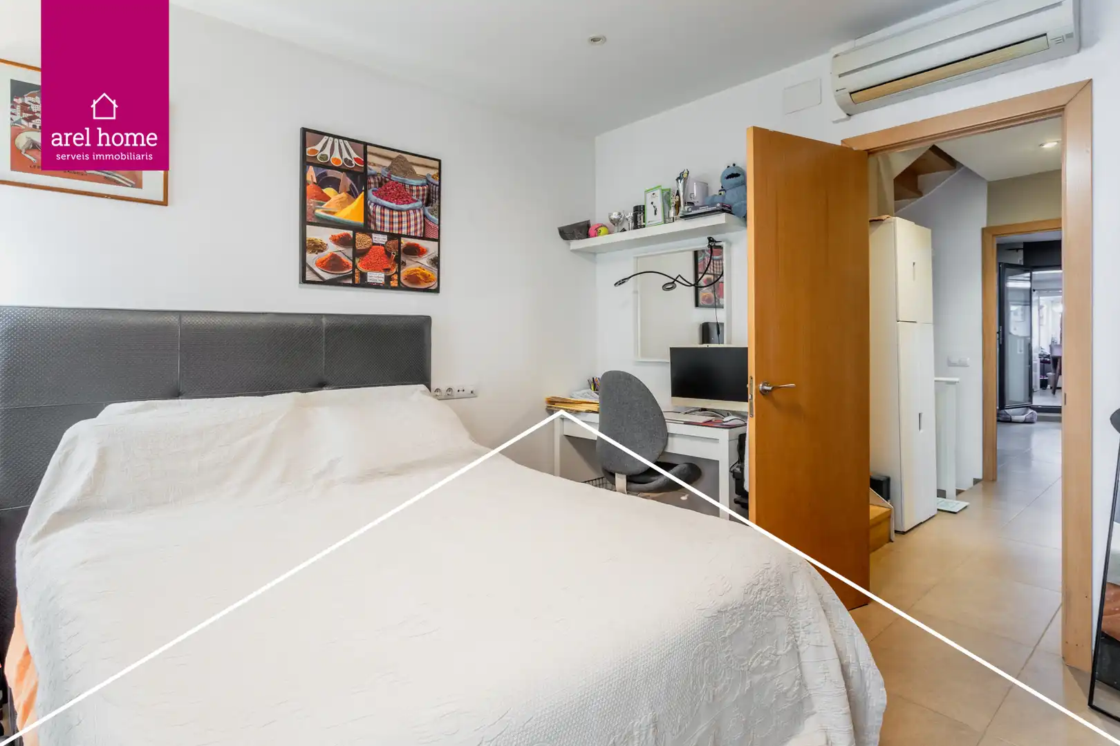 Habitación de Casa adosada en venta en Esplugues de Llobregat con Aire acondicionado, Calefacción y Terraza