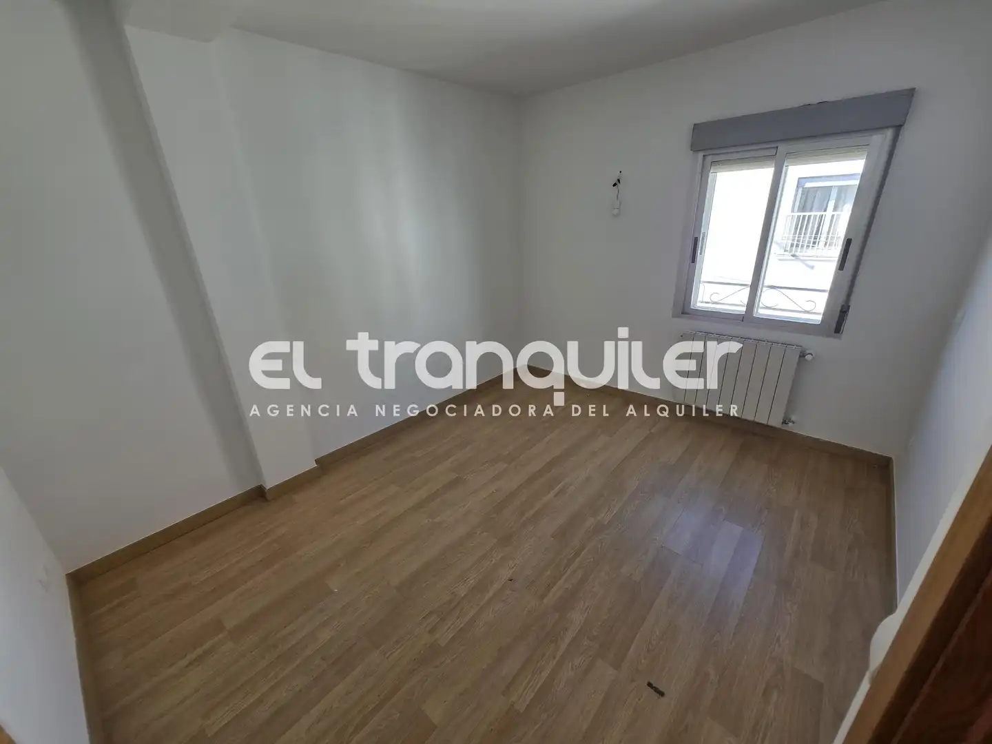 Bedroom of Flat for rent in Madrid  with Air Conditioner, Parquet flooring and Terrace