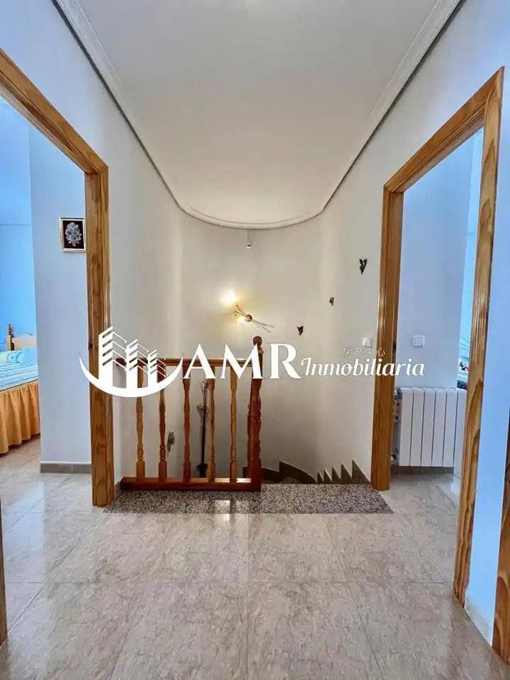 Casa adosada en venta en Casarrubuelos con Aire acondicionado, Calefacción y Jardín privado