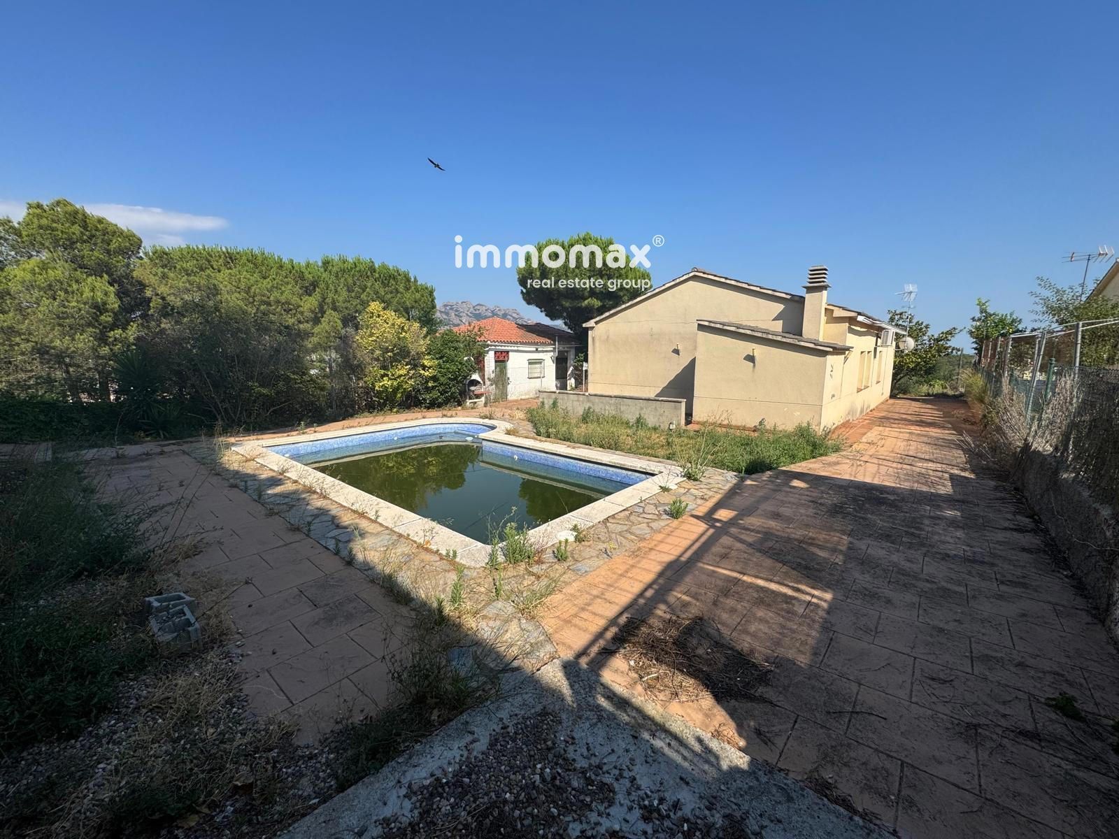 Exterior view of House or chalet for sale in El Bruc