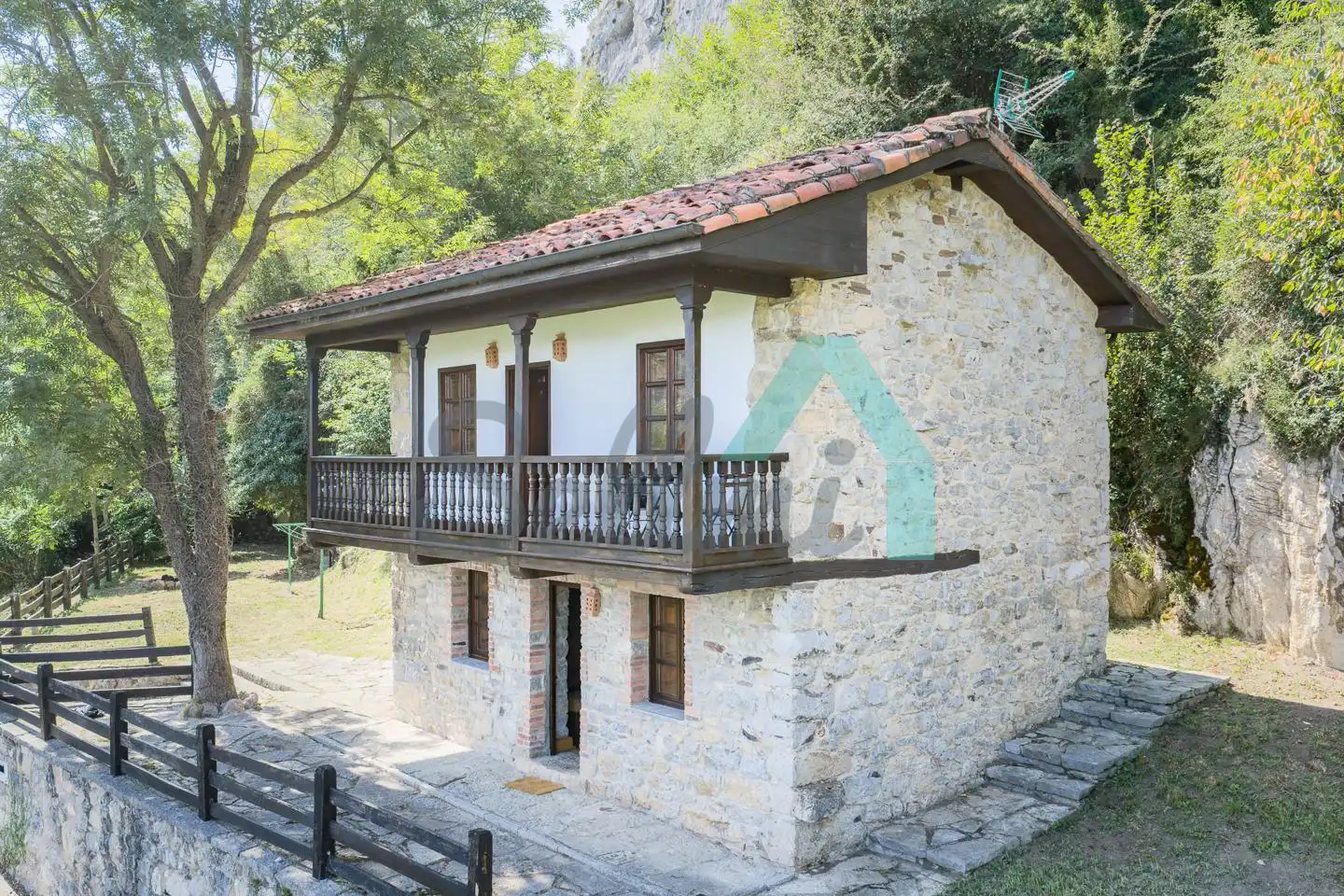 Vista exterior de Casa o chalet en venta en Morcín con Jardín privado, Terraza y Balcón