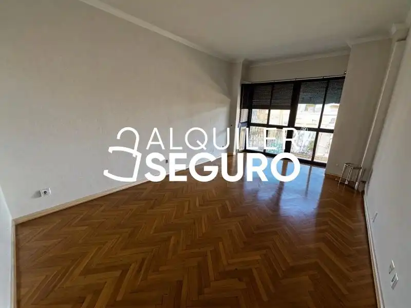 Piso con ascensor en alquiler en del Corazón de María, imagen 2
