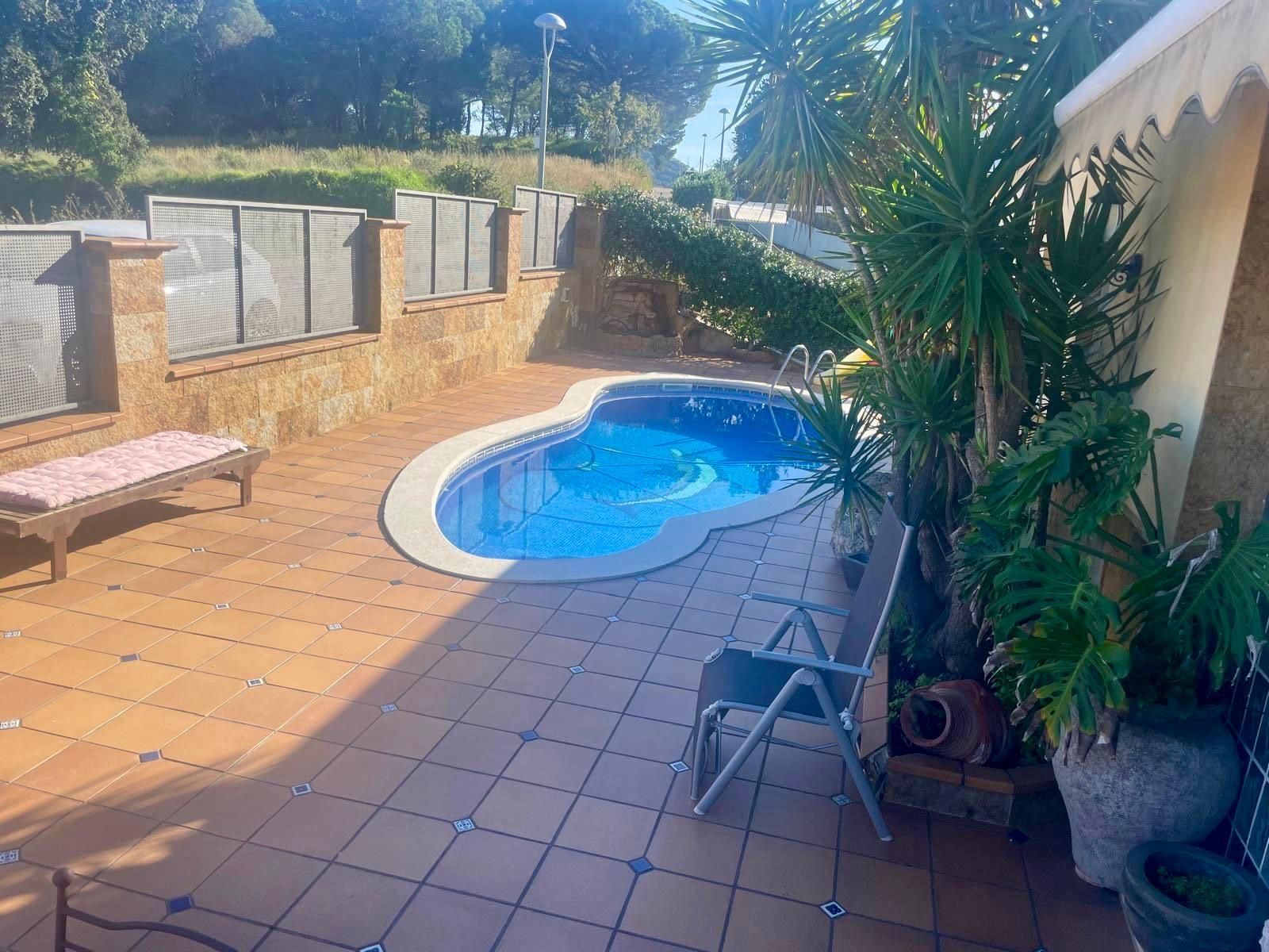 Piscina de Casa o xalet en venda en Blanes amb Calefacció, Jardí privat i Terrassa