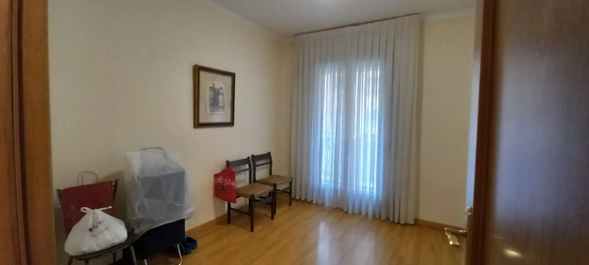 Sala de estar de Piso en venta en  Logroño con Calefacción, Parquet y Terraza