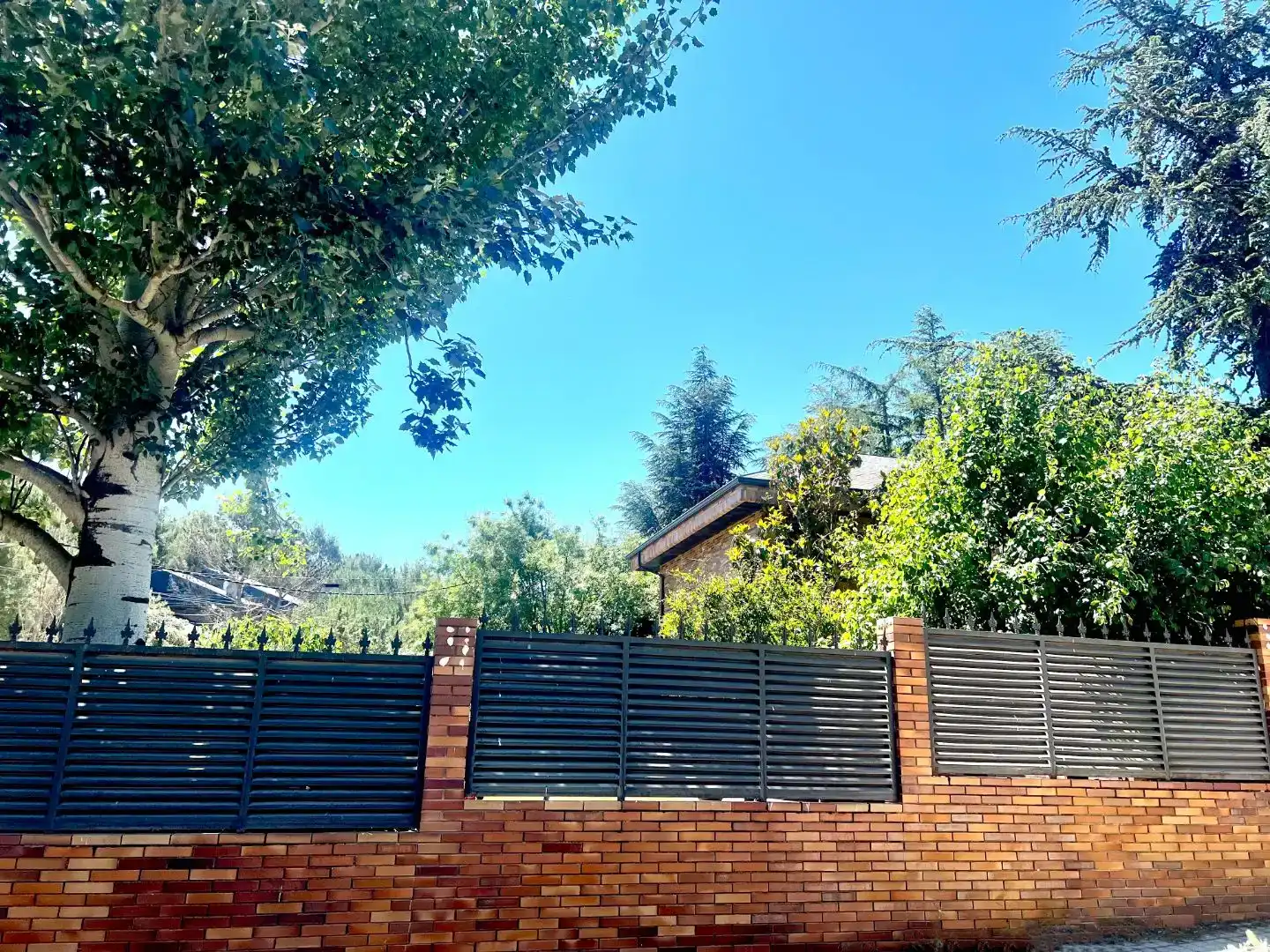 Vista exterior de Pis en venda en Guadarrama amb Aire condicionat i Piscina