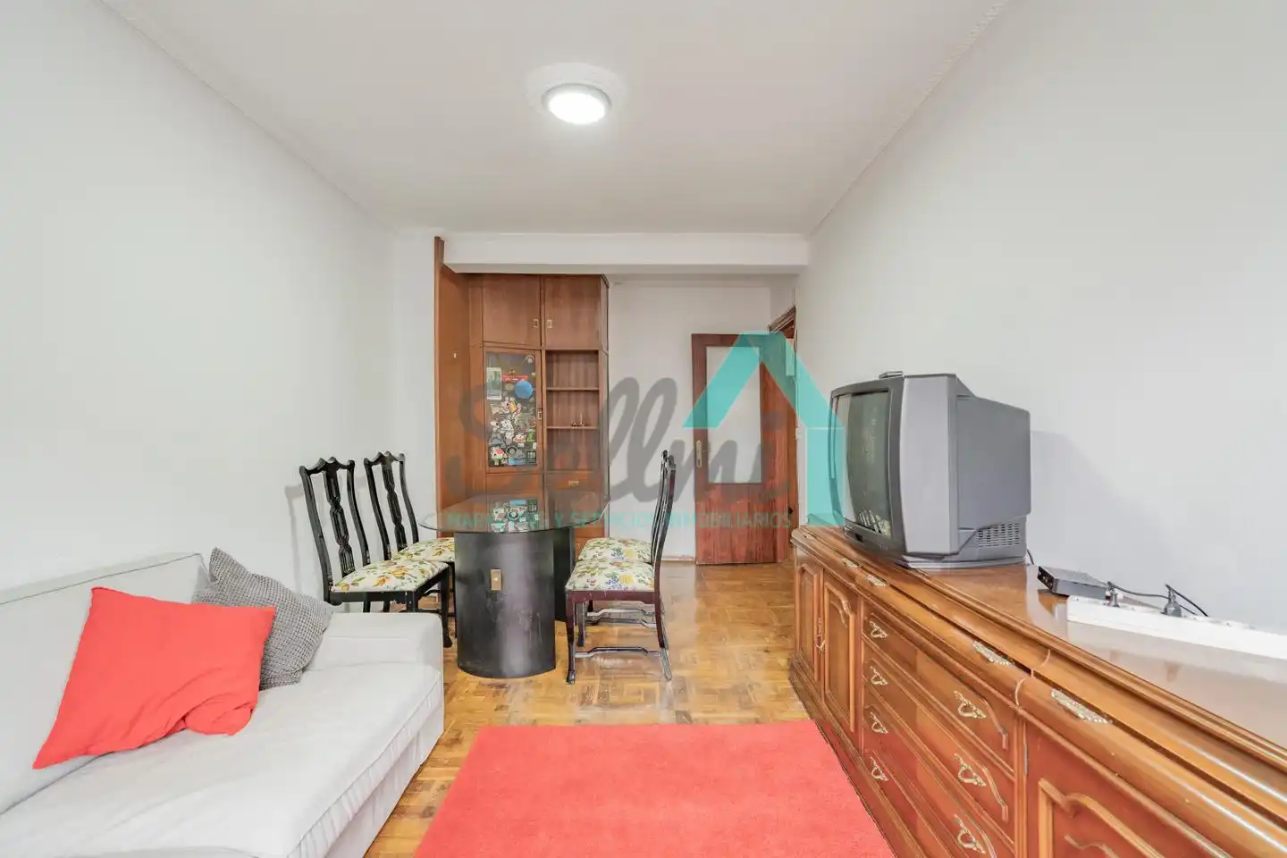 Flat for rent in Jovellanos, Salesas - Foncalada - Campoamor
