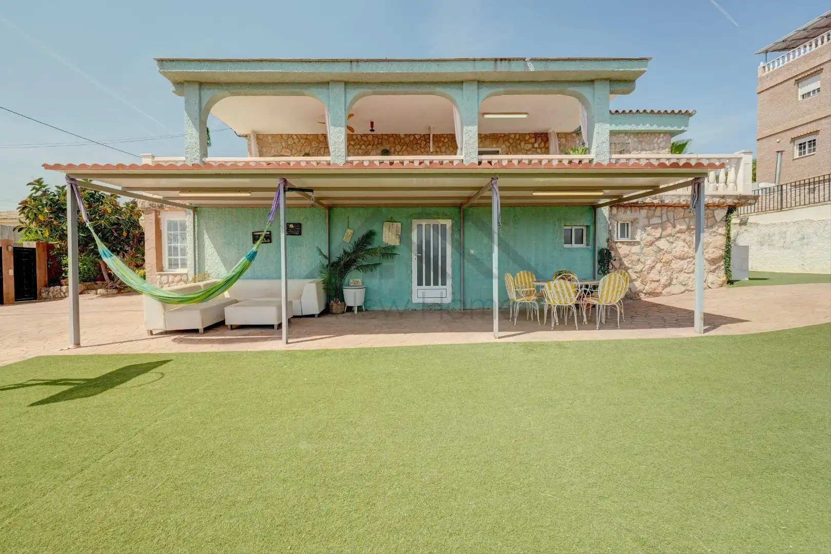 Exterior view of Houses for sale in La Pobla de Vallbona  with Air Conditioner, Heating and Private garden