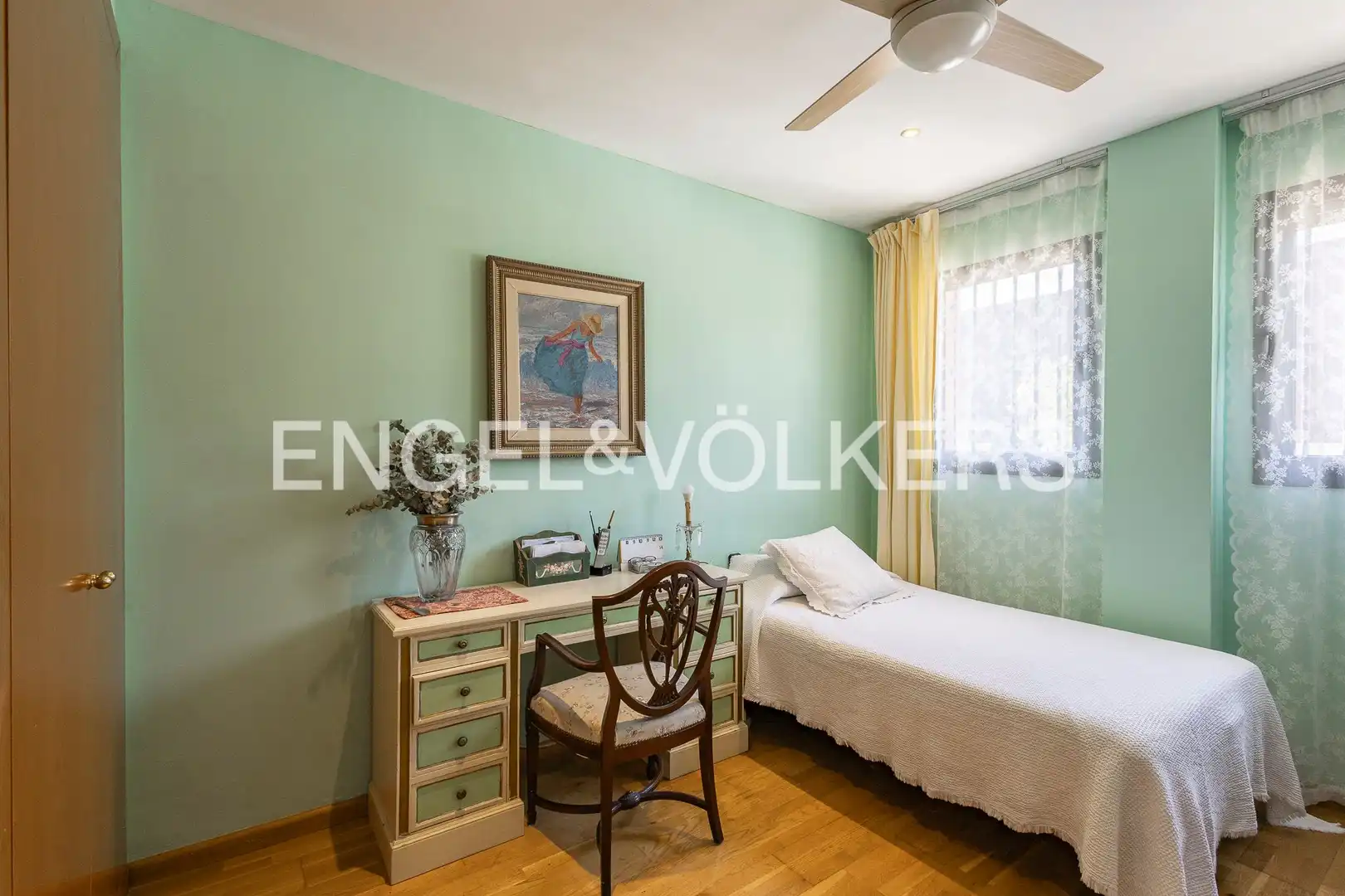 Habitación de Apartamento en venta en Sant Feliu de Llobregat con Aire acondicionado, Calefacción y Jardín privado