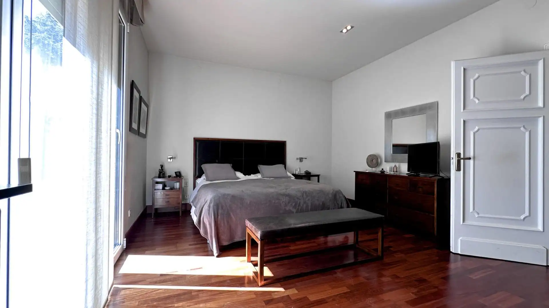 Habitación de Casa o chalet en venta en Terrassa con Aire acondicionado, Calefacción y Jardín privado